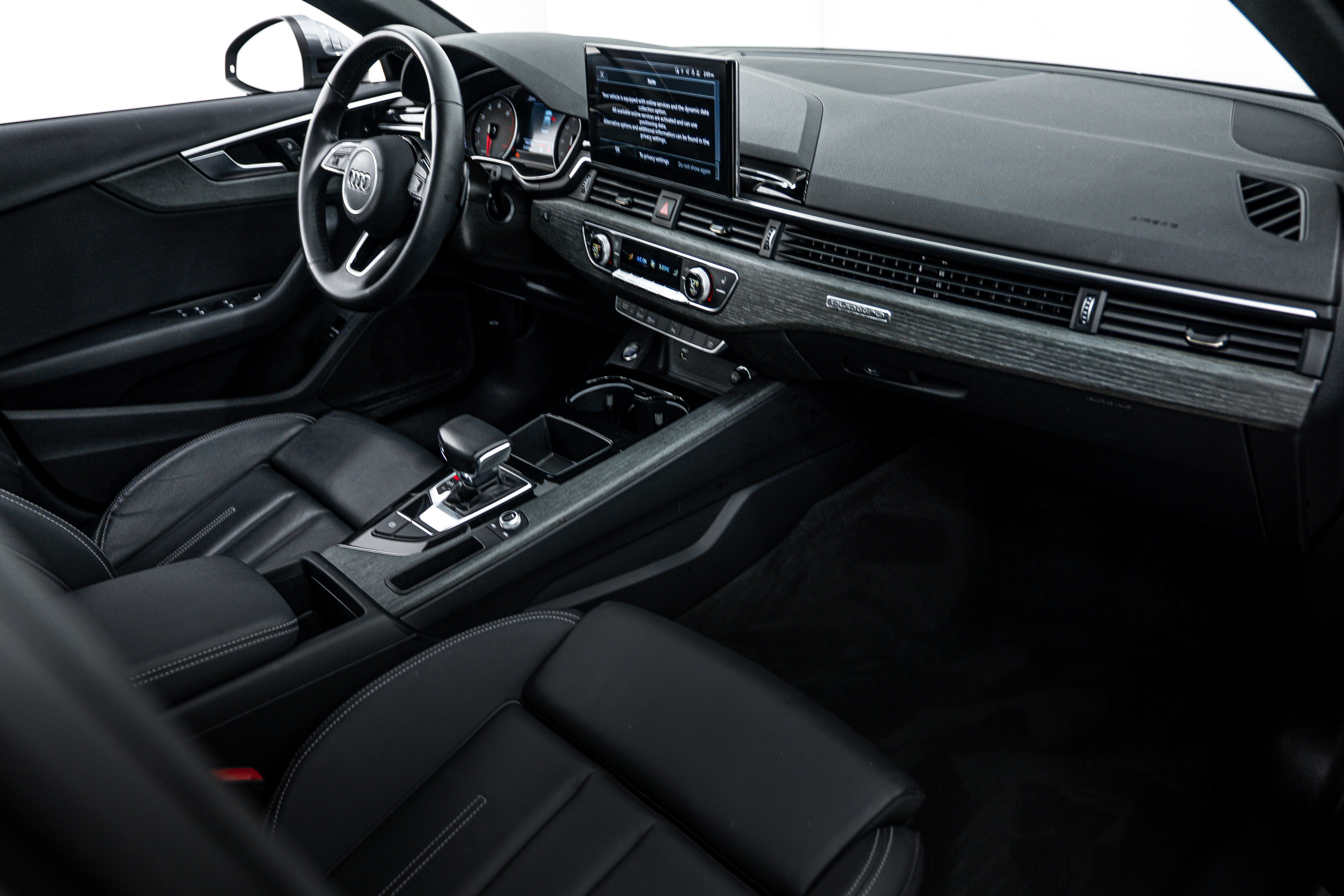 2023 Audi A4 S line Quattro Premium photo 8