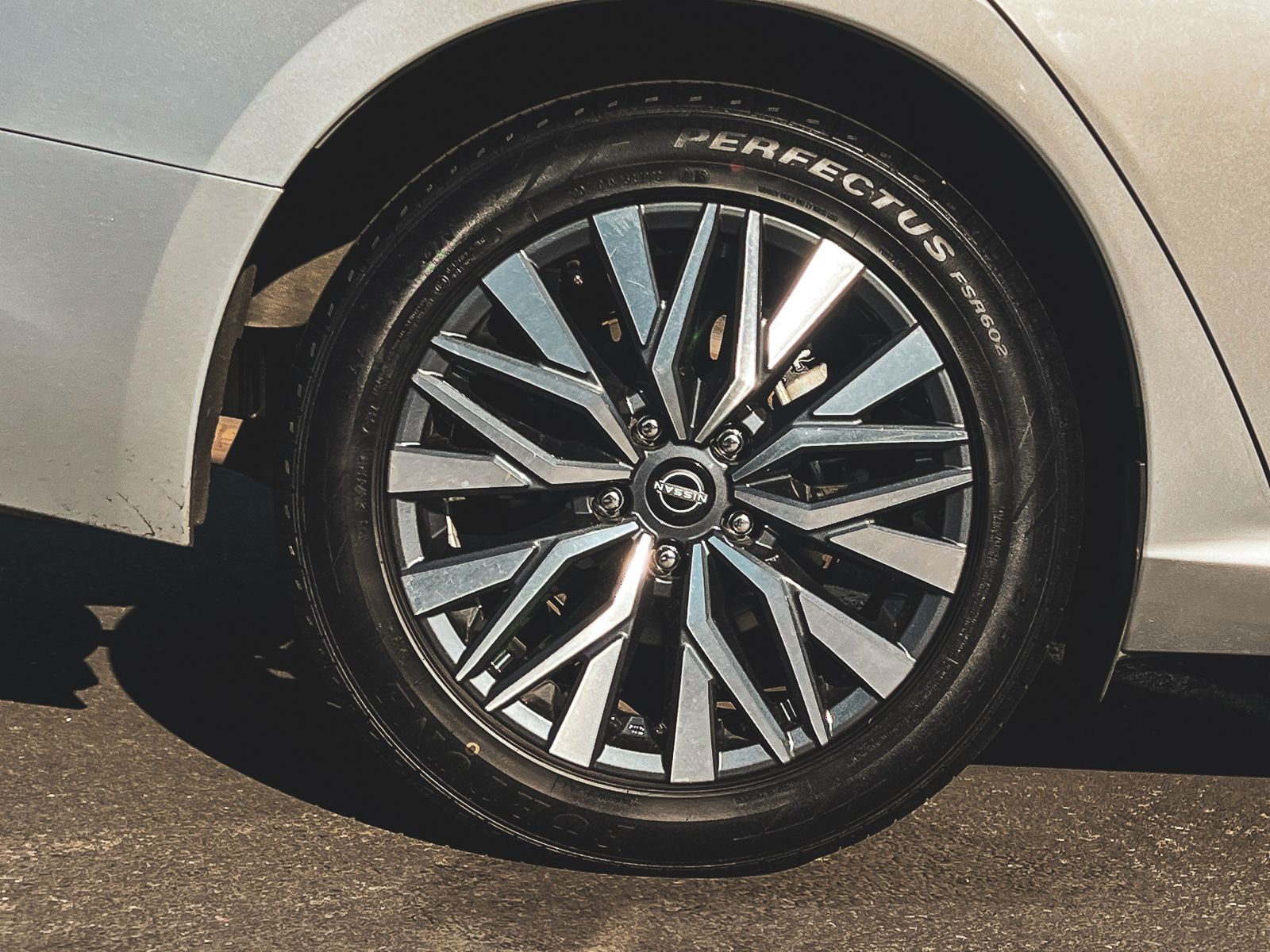 2023 Nissan Altima 2.5 SV photo 3