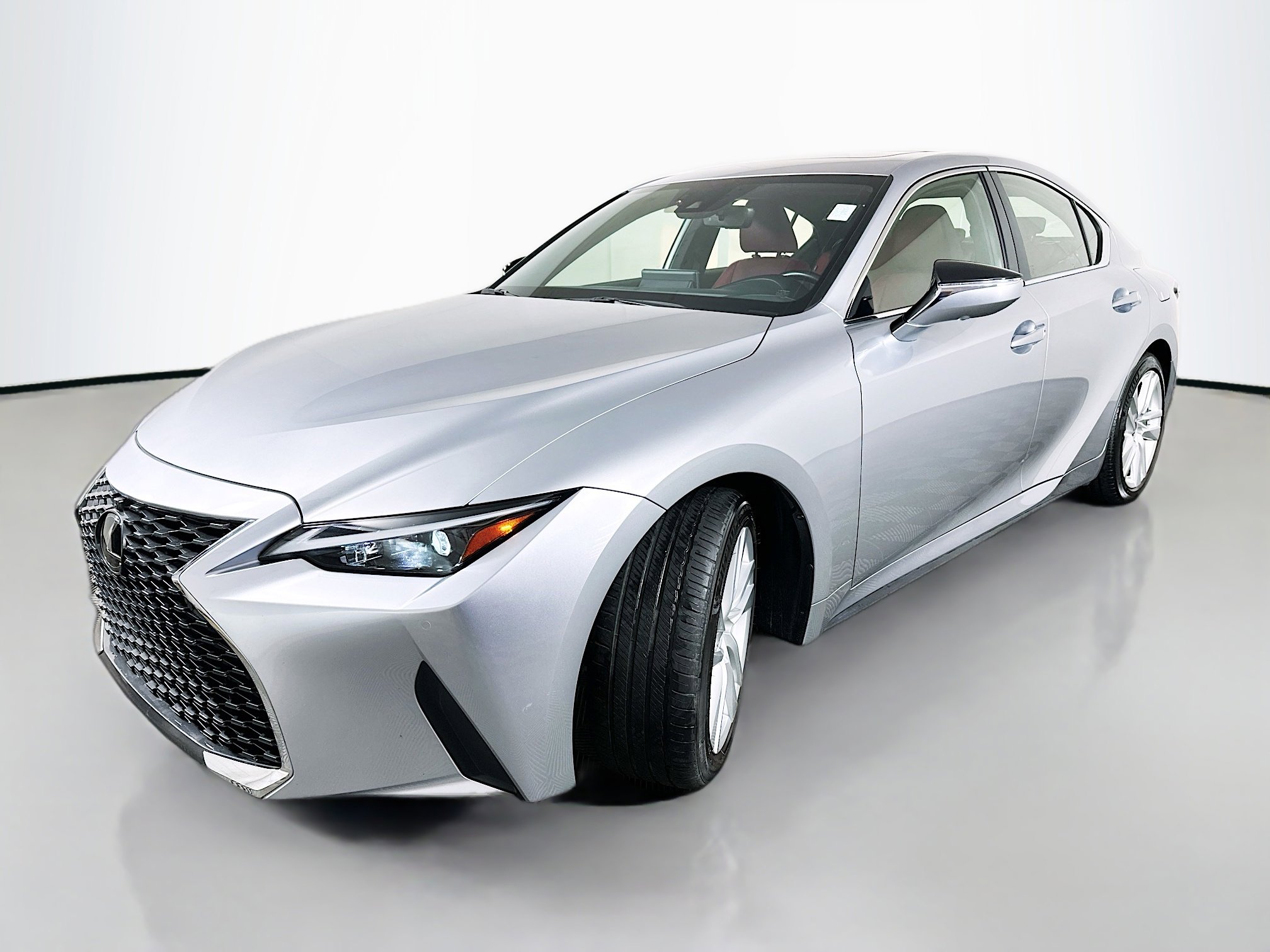 2022 Lexus IS 300 photo 3