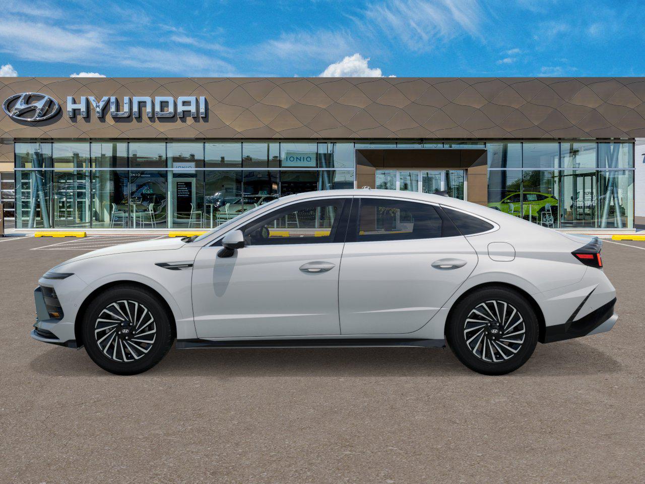 2025 Hyundai Sonata Hybrid Limited photo 3