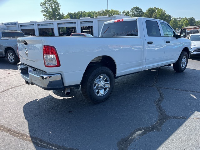 2023 Ram 2500 Tradesman photo 2