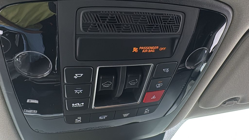 2026 Kia Carnival SX photo 32