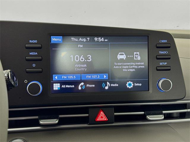 2025 Hyundai Elantra SEL Sport photo 18