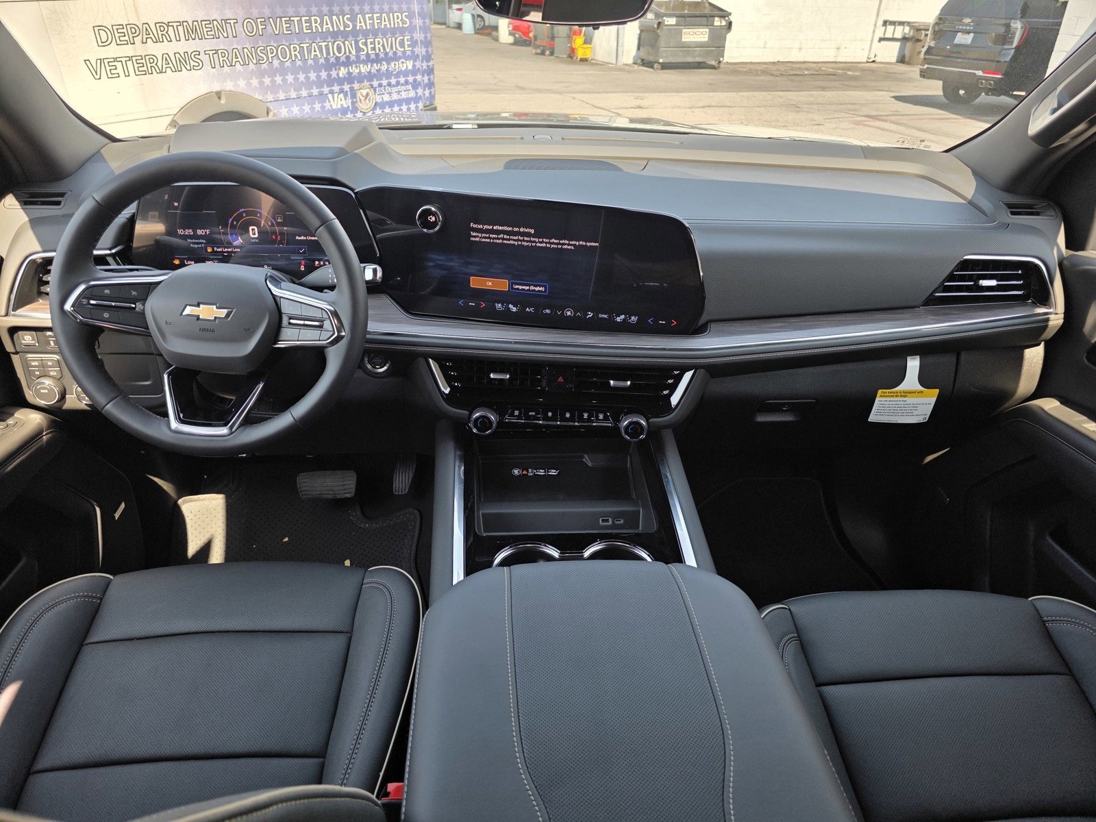2025 Chevrolet Suburban Premier photo 19