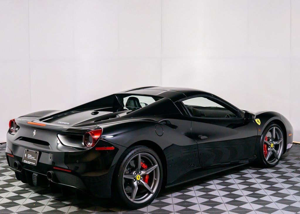 2018 Ferrari 488 Spider photo 9