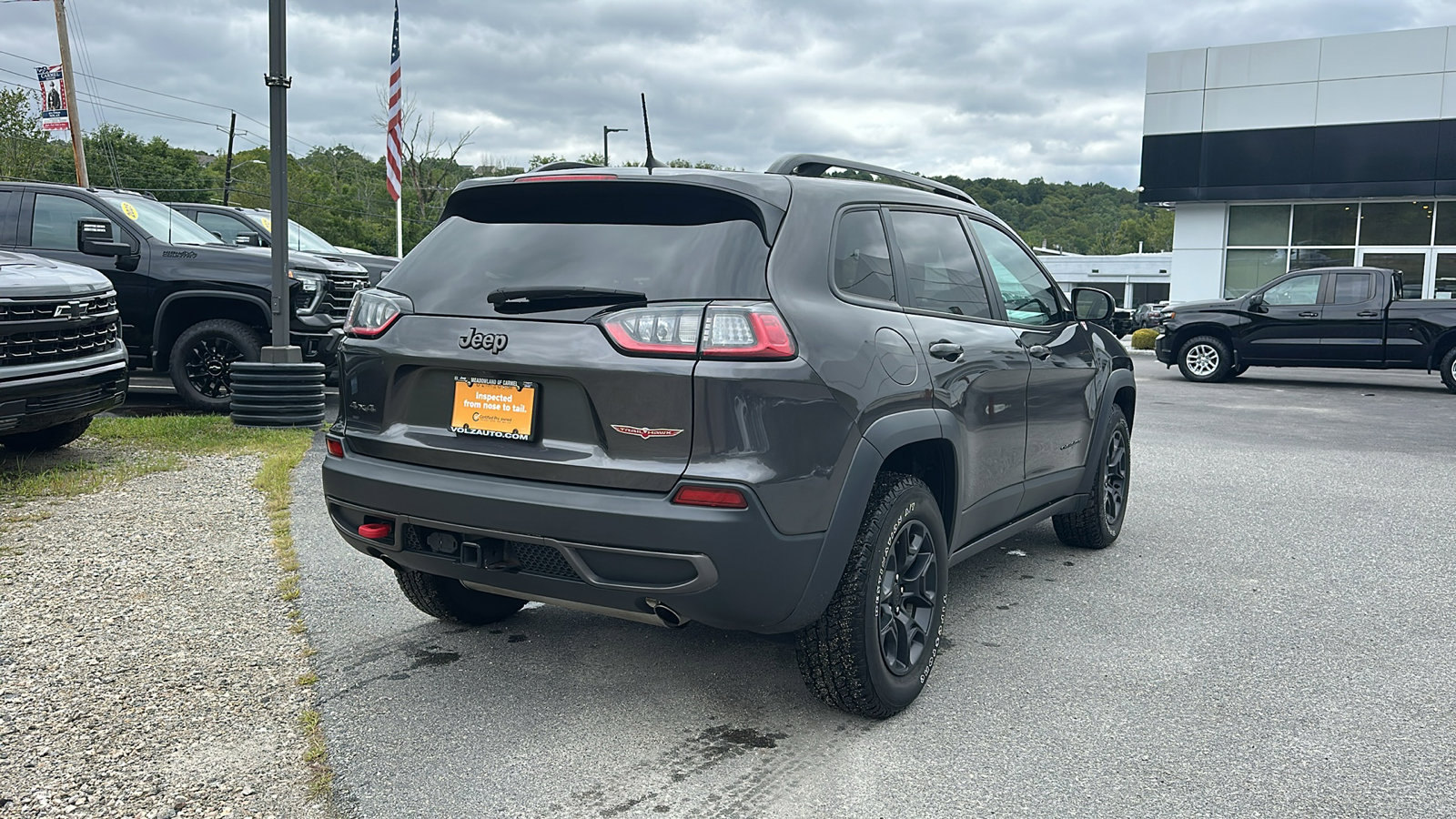 2022 Jeep Cherokee Trailhawk photo 2