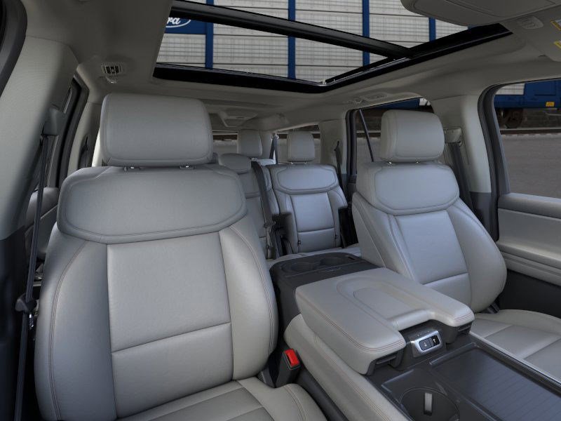 2025 Ford Expedition MAX photo 10