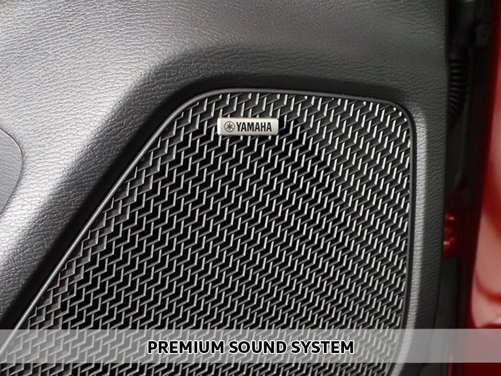 2025 Mitsubishi Outlander SE photo 4