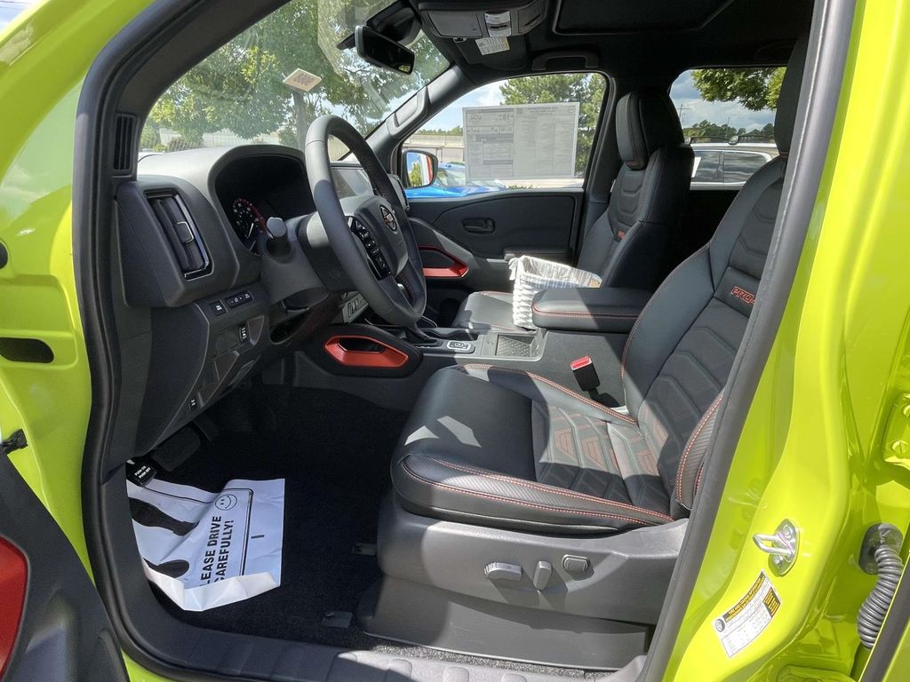 2026 Nissan Frontier PRO-4X photo 14