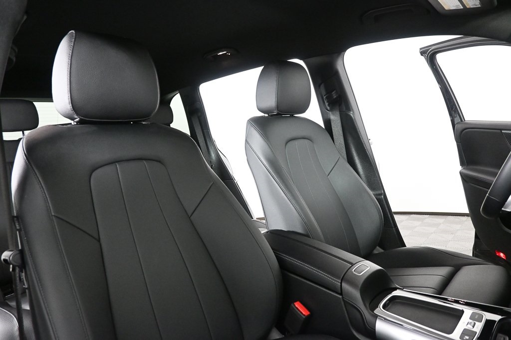 2024 Mercedes Benz GLB 250 photo 17