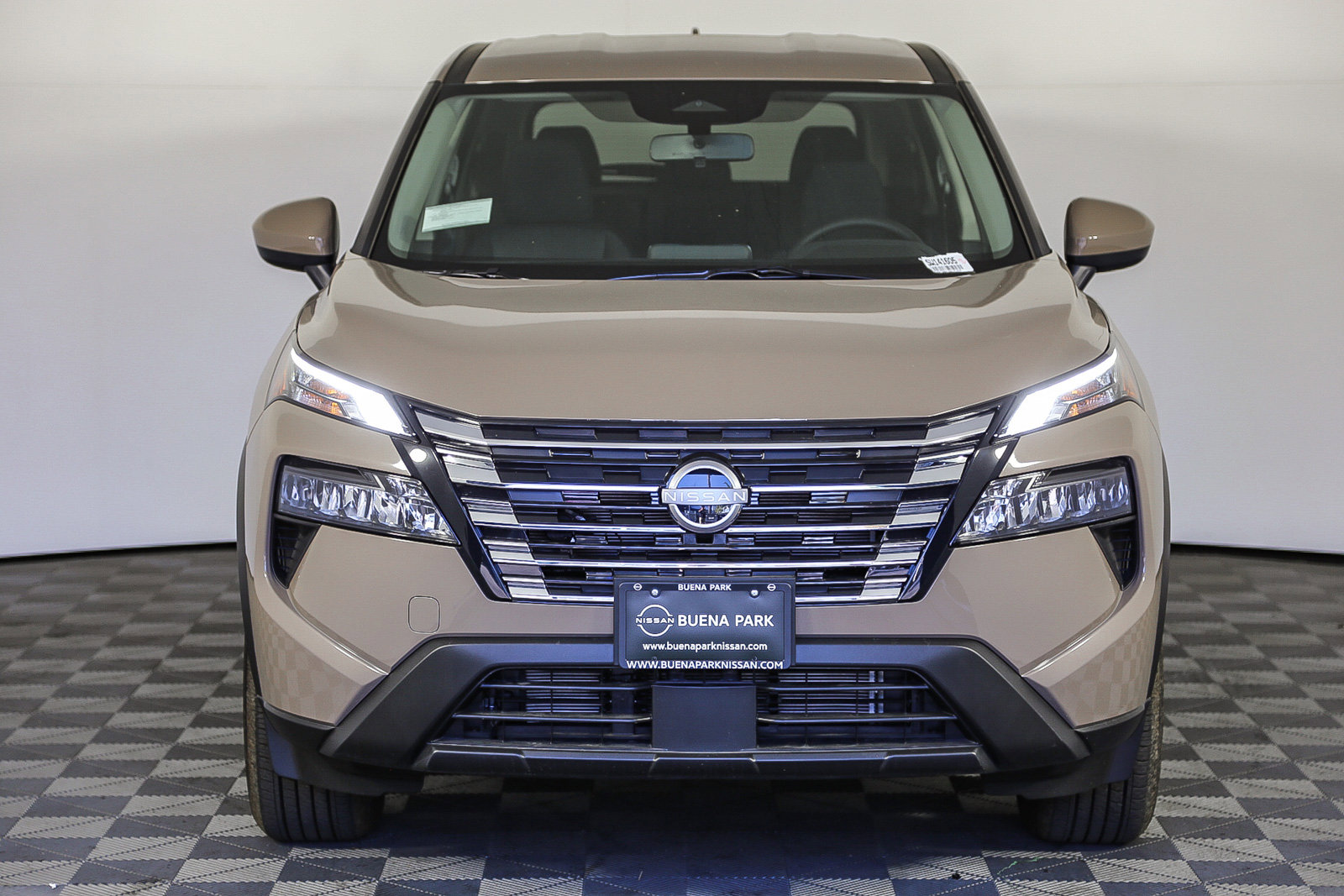 2025 Nissan Rogue SV photo 4