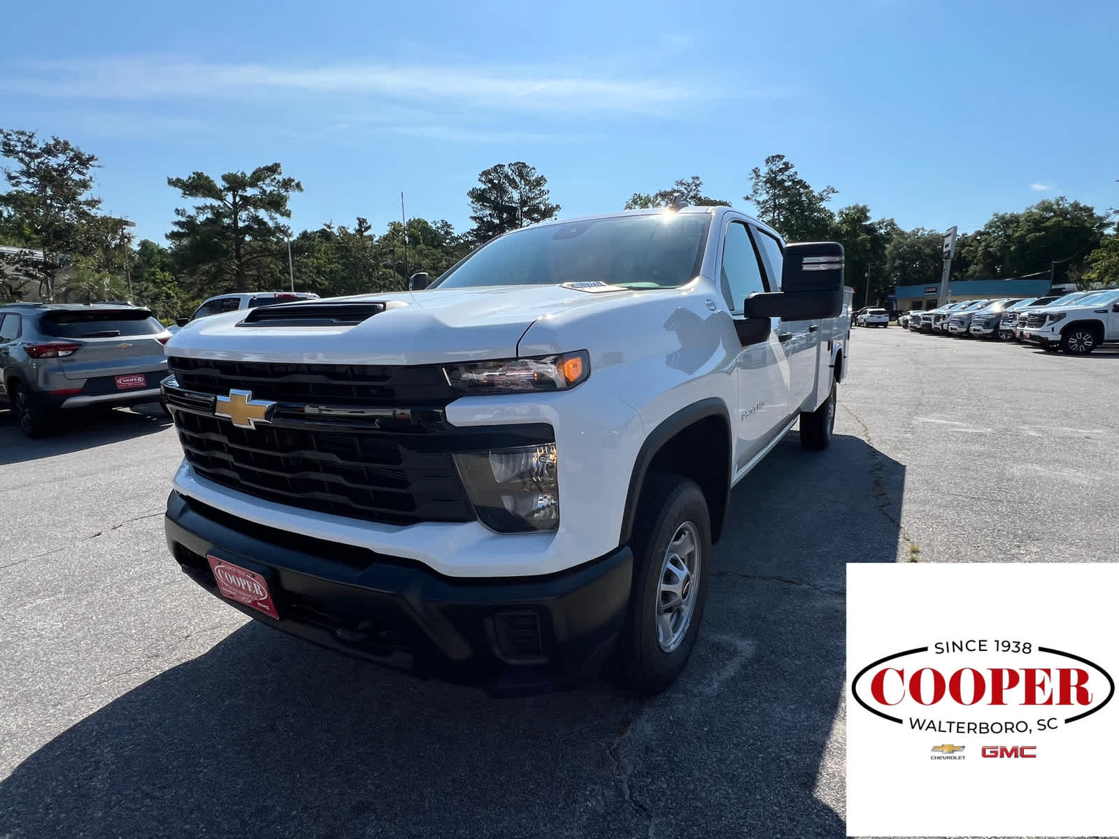 2024 Chevrolet Silverado 2500HD photo 2
