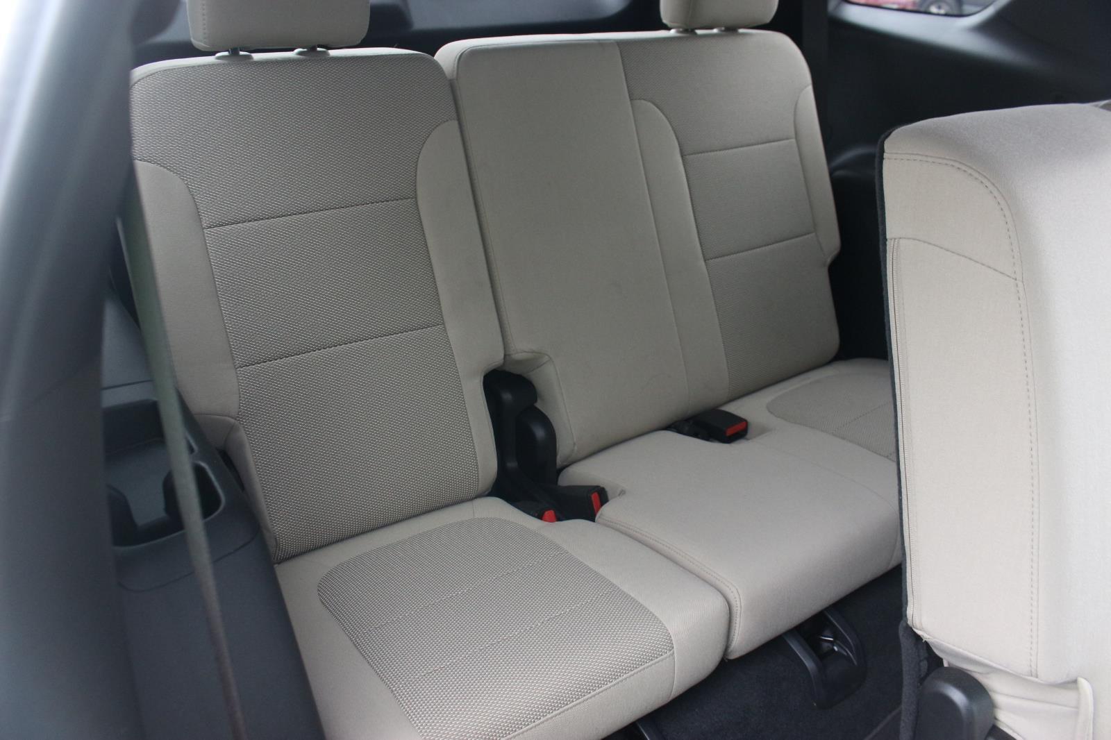 2023 Chevrolet Traverse LS photo 32