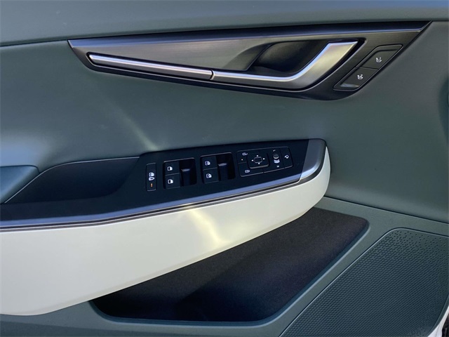 2025 Kia EV6 Wind photo 14