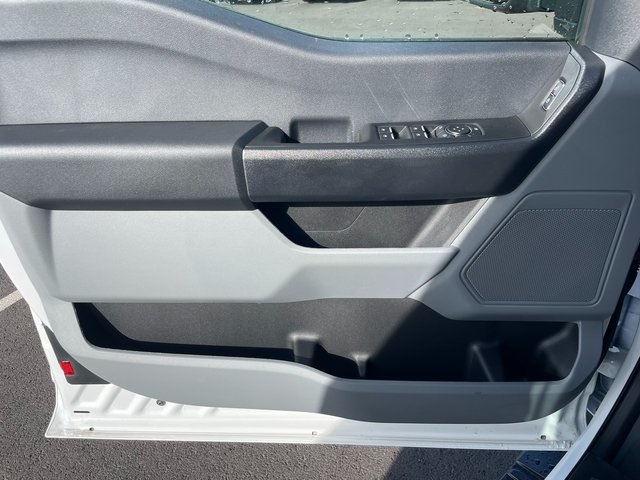 2025 Ford F-450 photo 16