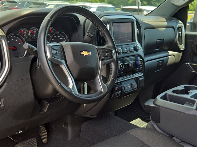 2023 Chevrolet Silverado 2500HD LT photo 19