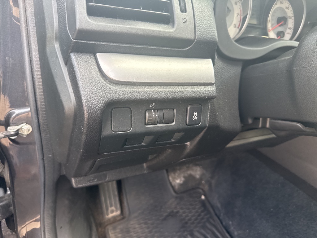 2013 Subaru Impreza 2.0i Premium photo 12