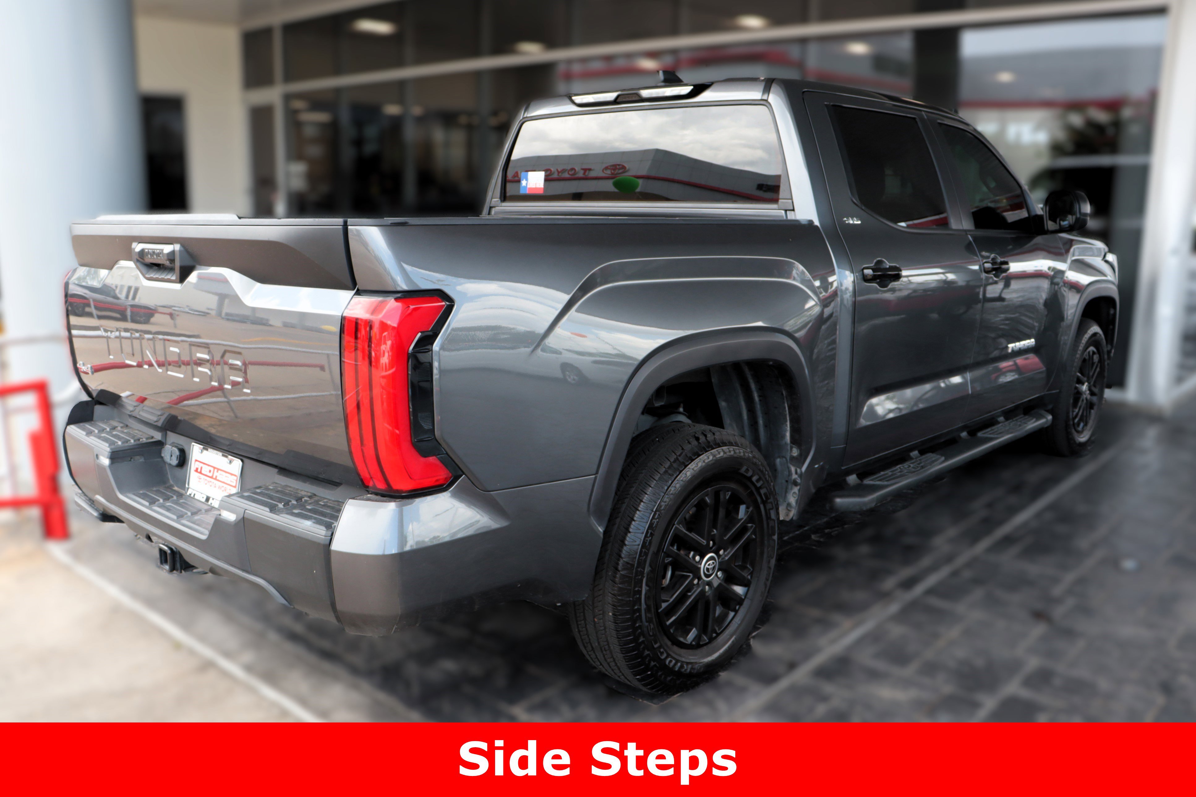 2024 Toyota Tundra SR5 CrewMax photo 8