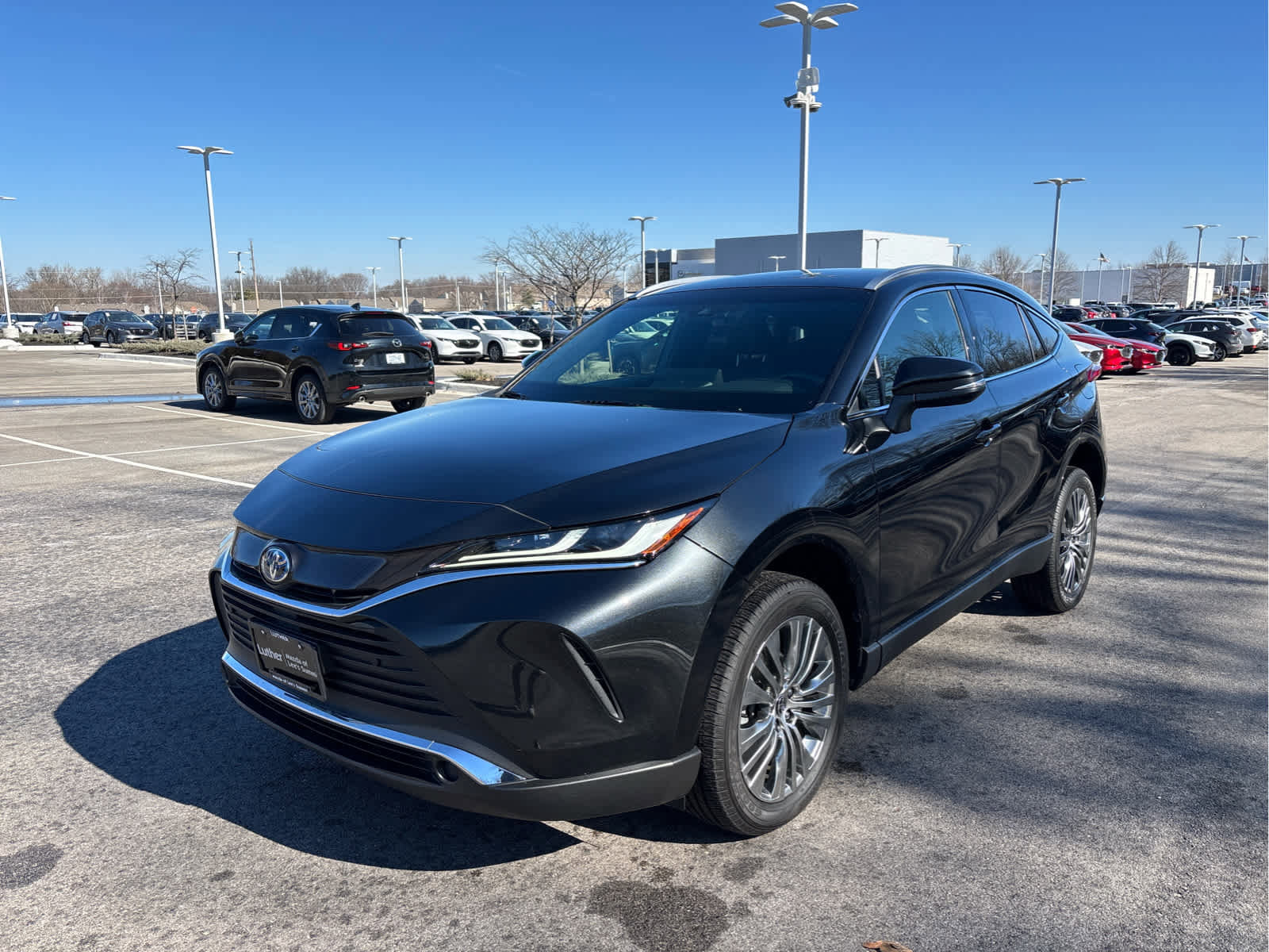 Used 2022 Toyota Venza XLE with VIN JTEAAAAHXNJ110272 for sale in Kansas City