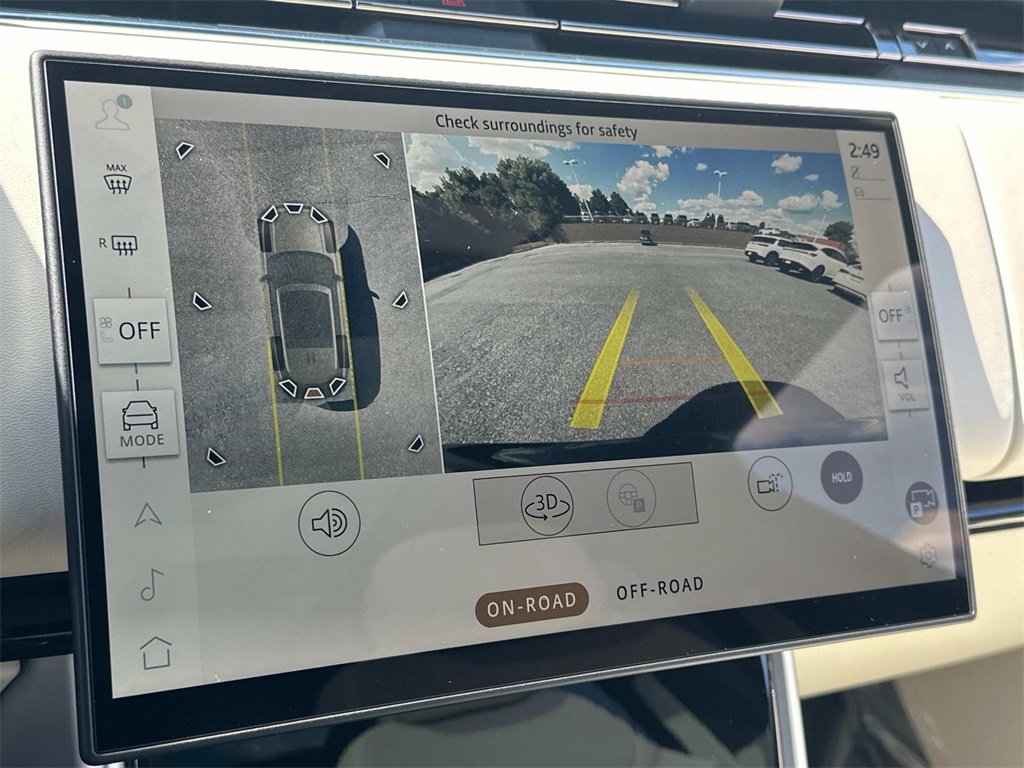 2025 Land Rover Range Rover SE photo 2