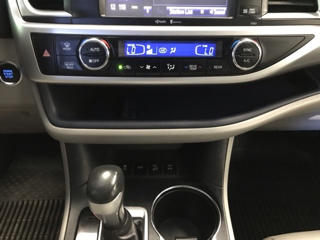 2015 Toyota Highlander XLE photo 18