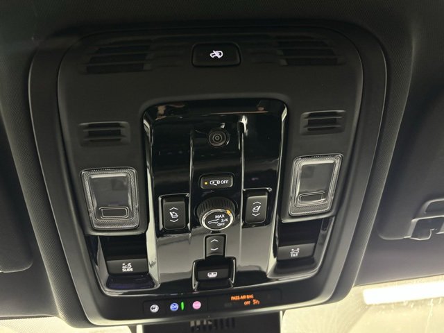 2026 Chevrolet Suburban Premier photo 39