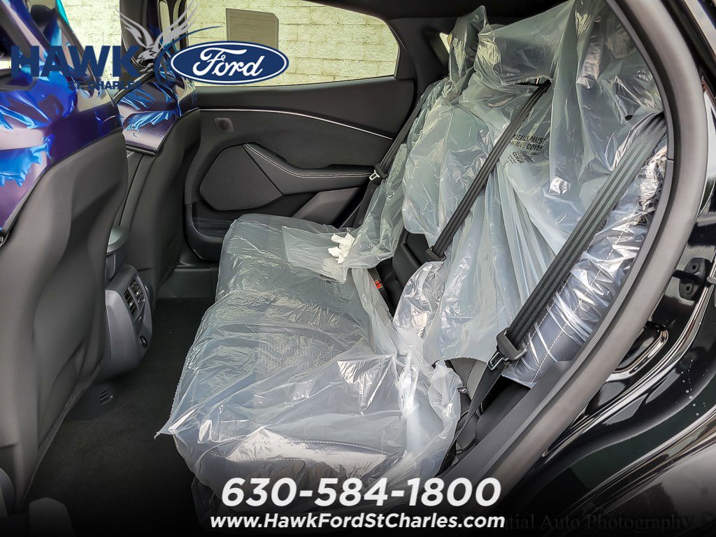 2025 FORD MUSTANG MACH-E - Image 8