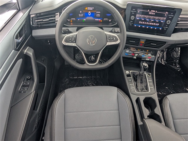 2025 Volkswagen Jetta 1.5T SE photo 8