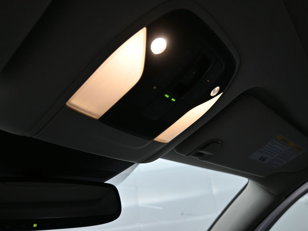 2022 Infiniti QX50 Luxe photo 19
