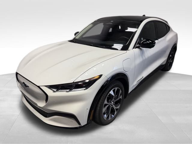 2022 Ford Mustang Mach-E Premium AWD