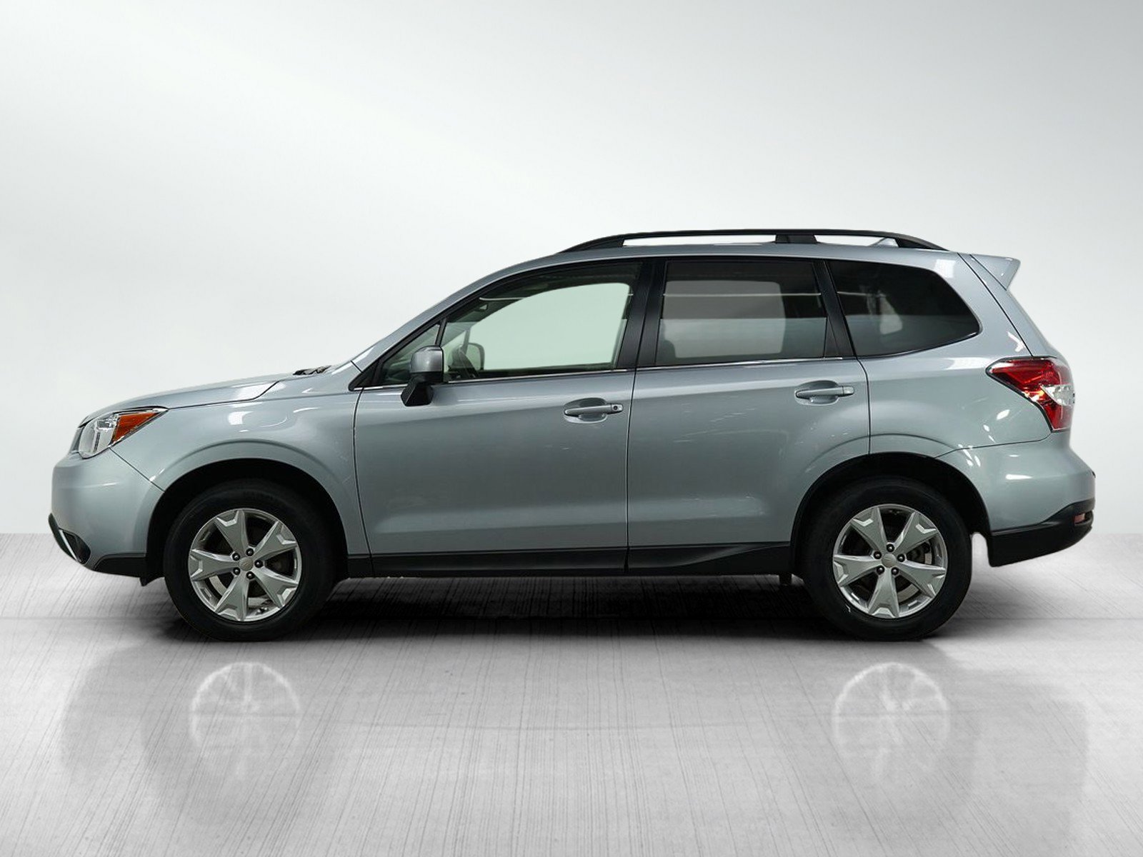 Used 2016 Subaru Forester i Limited with VIN JF2SJARC5GH511094 for sale in Bloomington, Minnesota