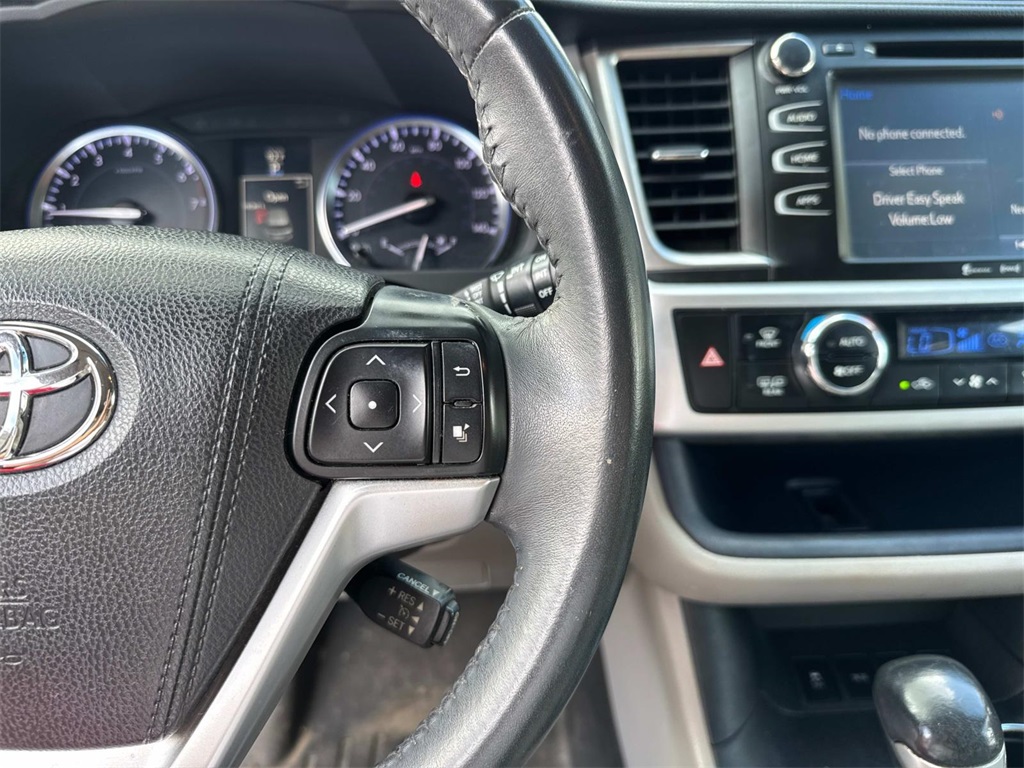 2016 Toyota Highlander XLE photo 20