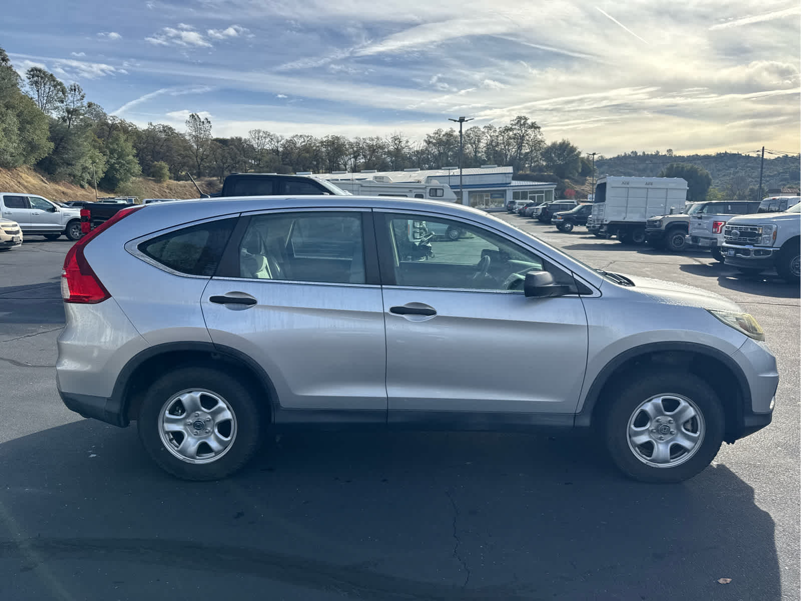 2015 Honda CR-V LX photo 2