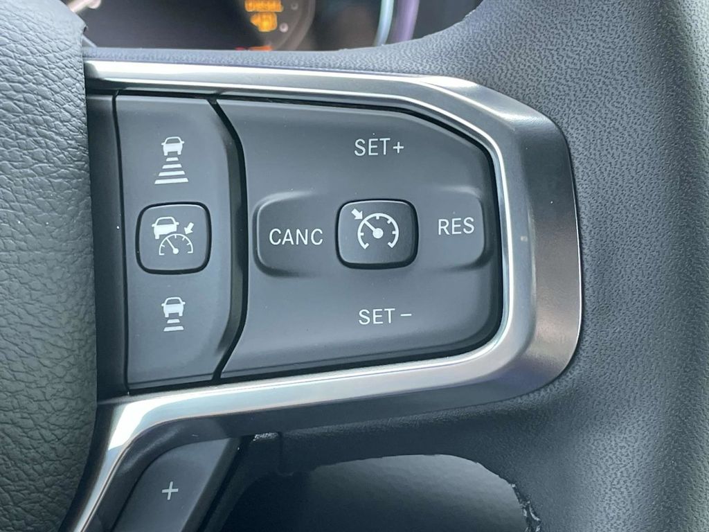 2025 Ram 2500 Laramie photo 26