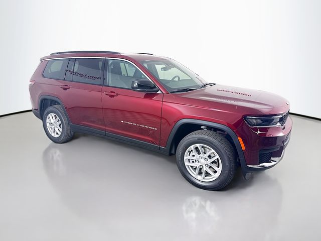 2025 Jeep Grand Cherokee L Laredo's photo