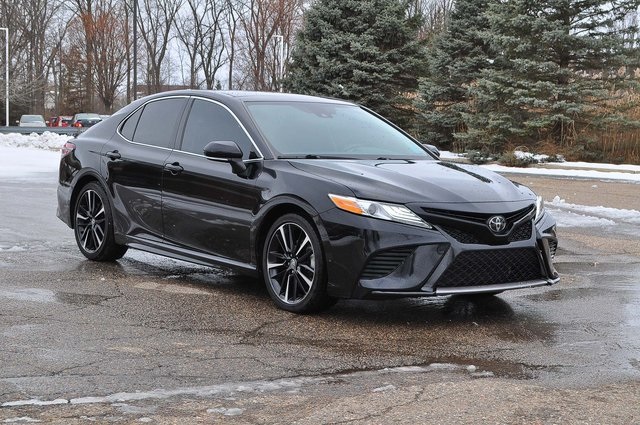 2020 Toyota Camry XSE's photo