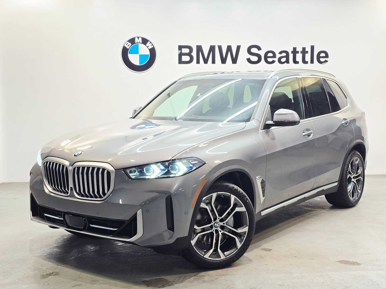 2026 BMW X5 40i's photo
