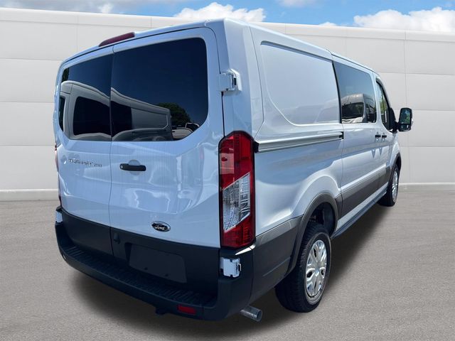 2025 Ford Transit Cargo Van photo 3