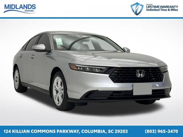 2025 Honda Accord LX's photo