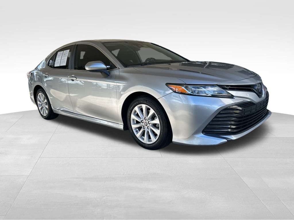 Used 2019 Toyota Camry LE with VIN 4T1B11HK1KU769227 for sale in Davie, FL