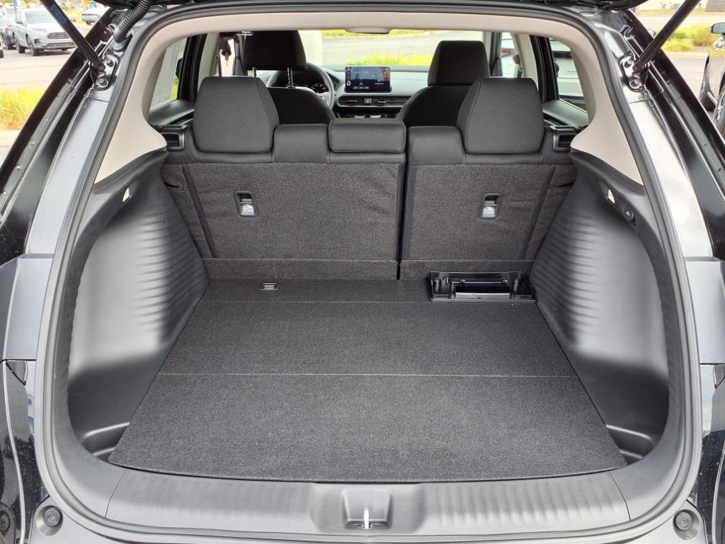 2026 Honda HR-V LX photo 2
