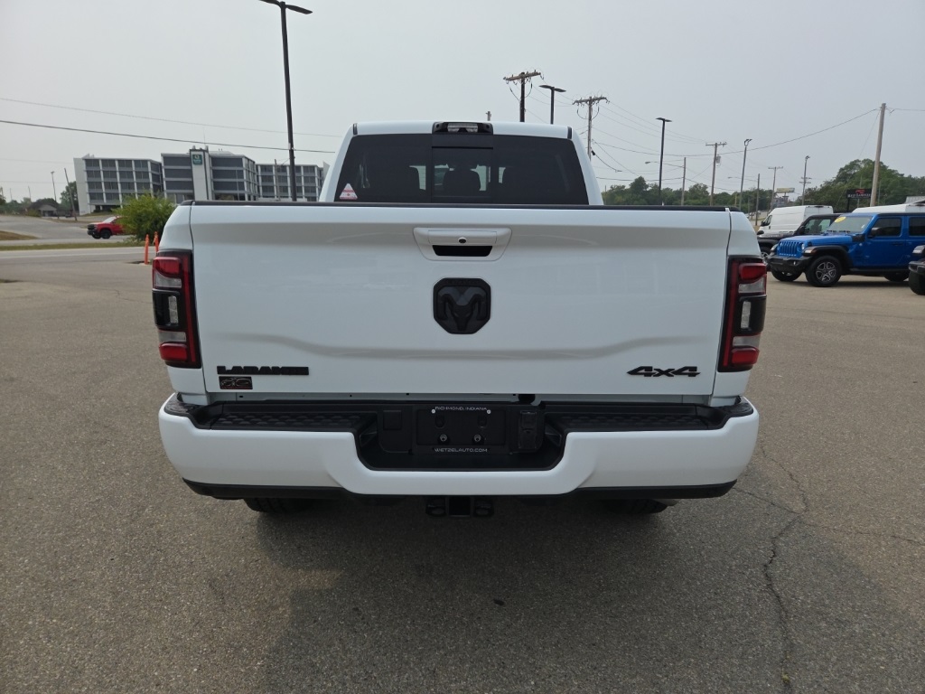 2024 Ram 2500 Laramie photo 3