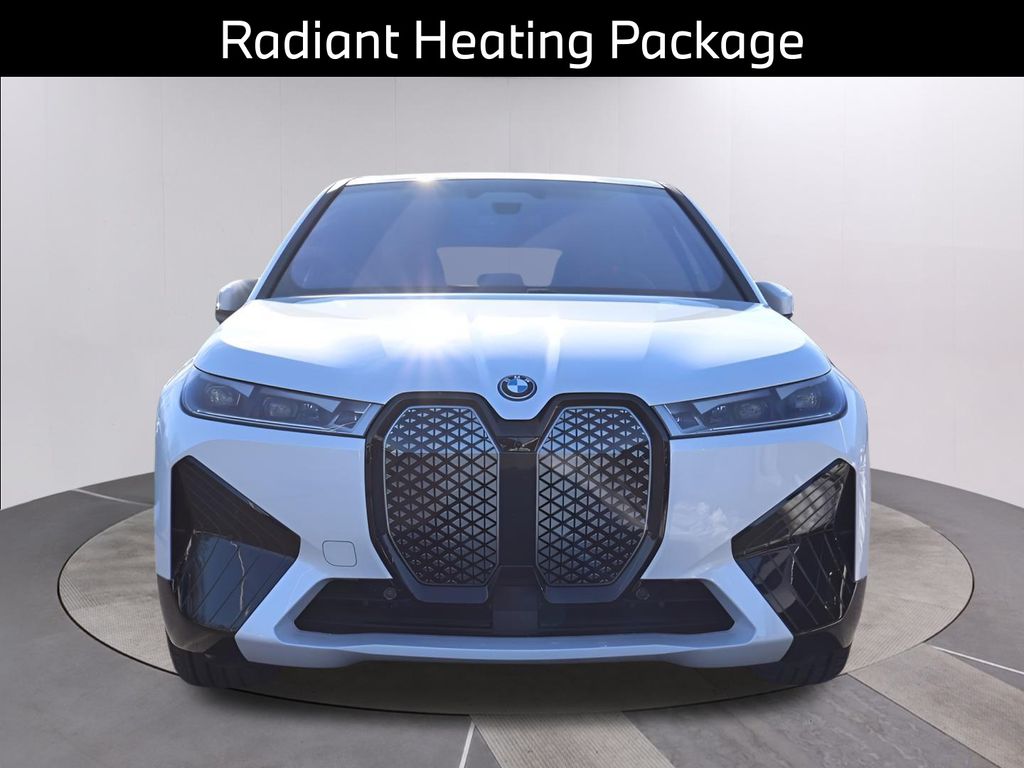 2025 Bmw iX photo 3