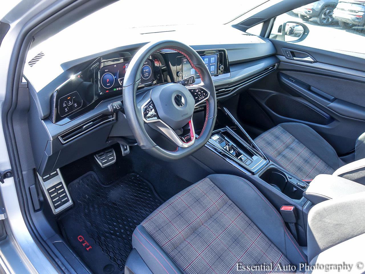 2023 VOLKSWAGEN GOLF GTI - Image 8