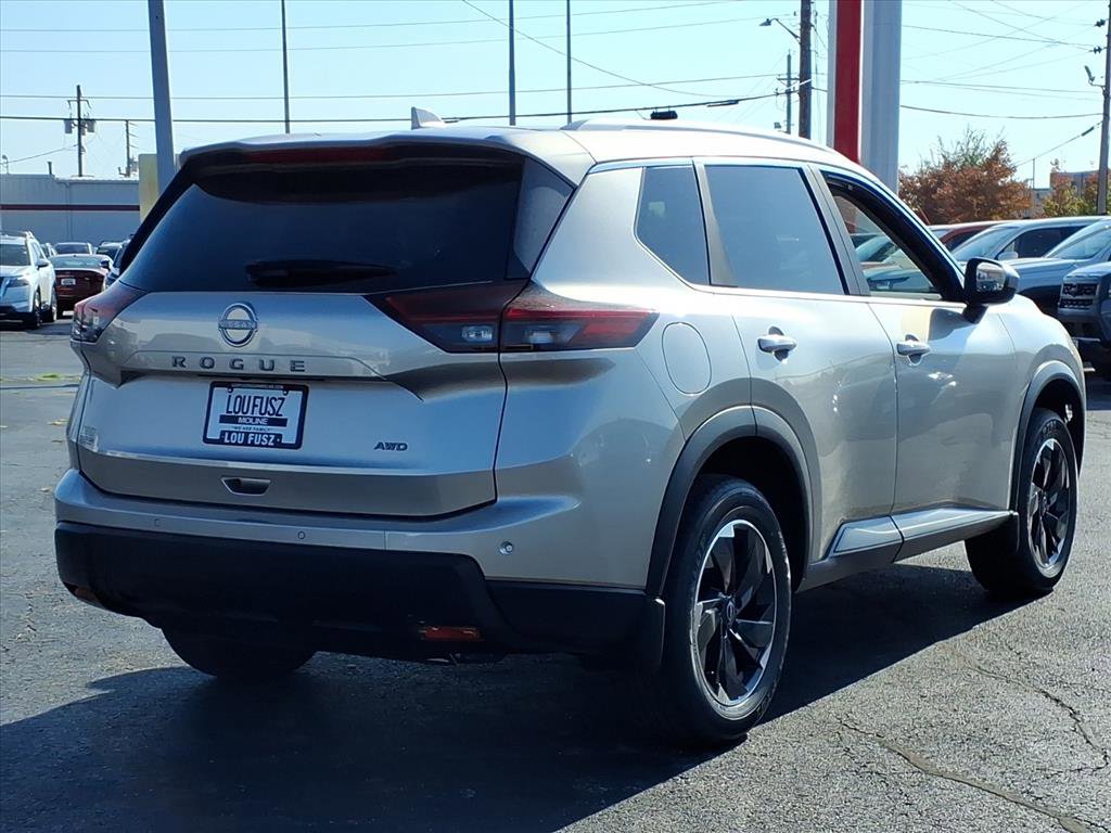 2026 Nissan Rogue SV photo 3