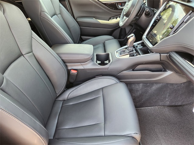 2025 Subaru Outback Touring XT photo 9