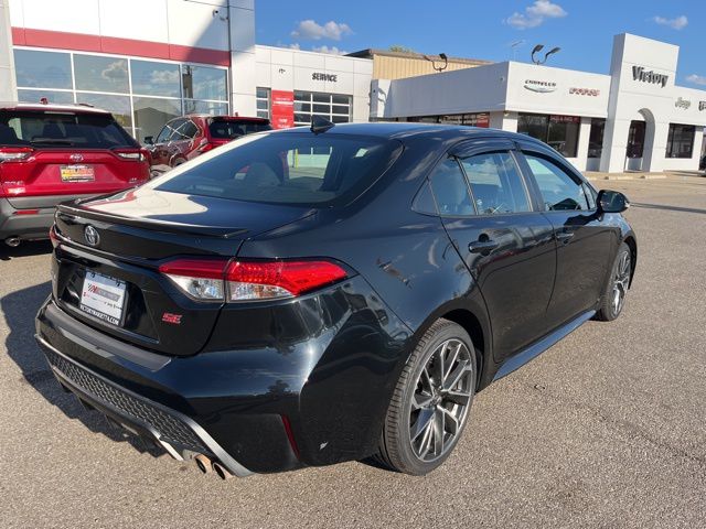 2022 Toyota Corolla SE photo 4