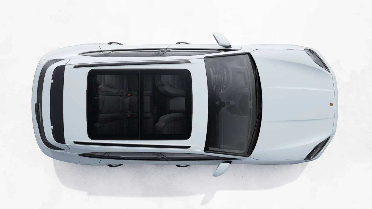 2026 Porsche Cayenne GTS photo 4