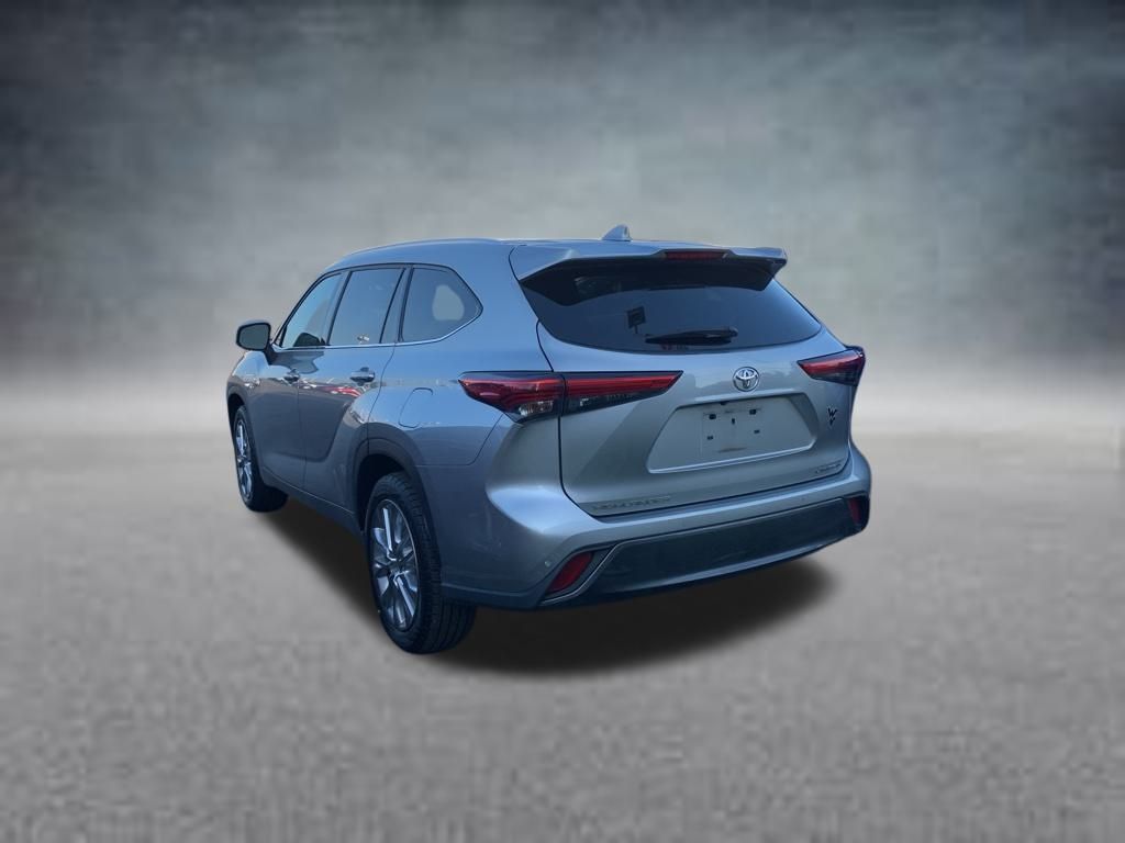 2021 Toyota Highlander Limited photo 5