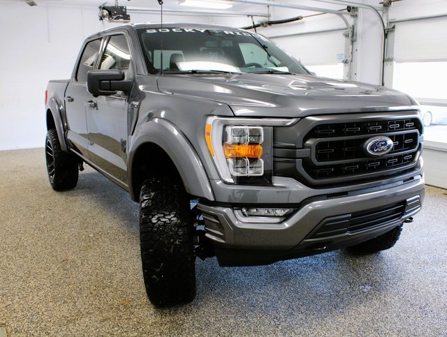 2023 Ford F-150 XLT photo 9